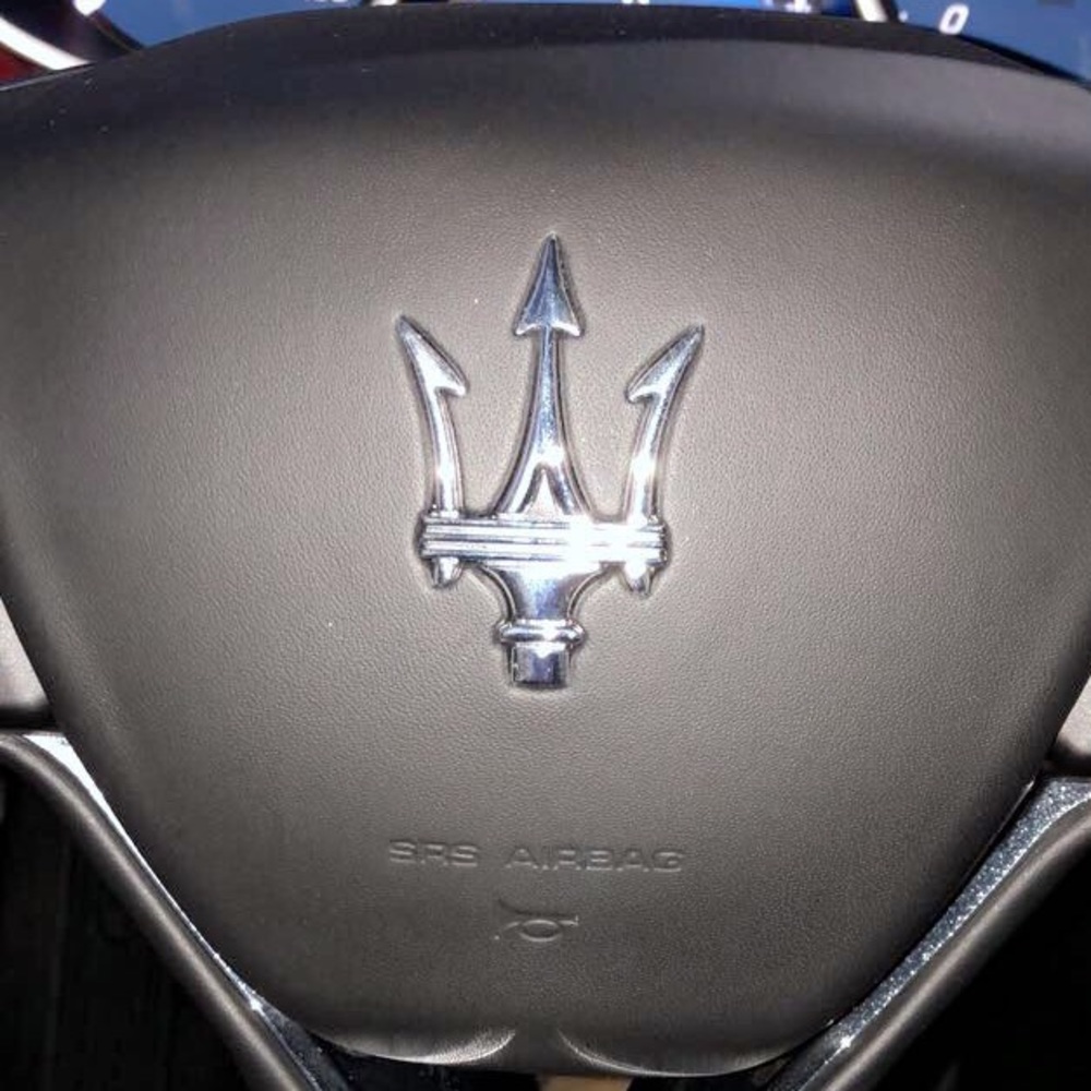 Meet your Posher, Isa